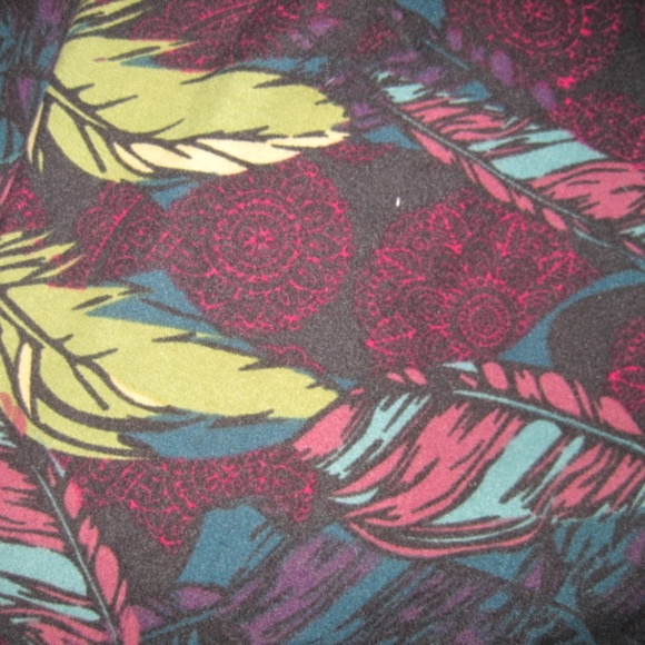 Lularoe Paisley Feathers Leggings, One Size - Picture 3 of 5